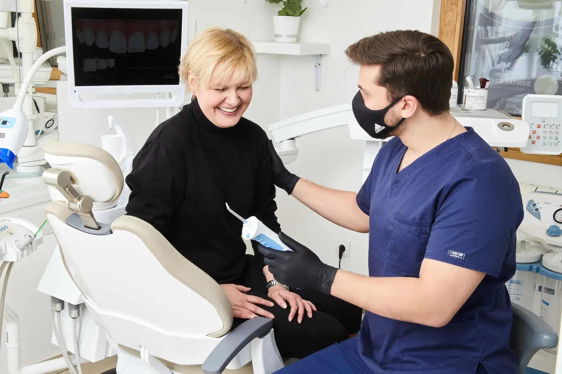 dentist near grantham, on